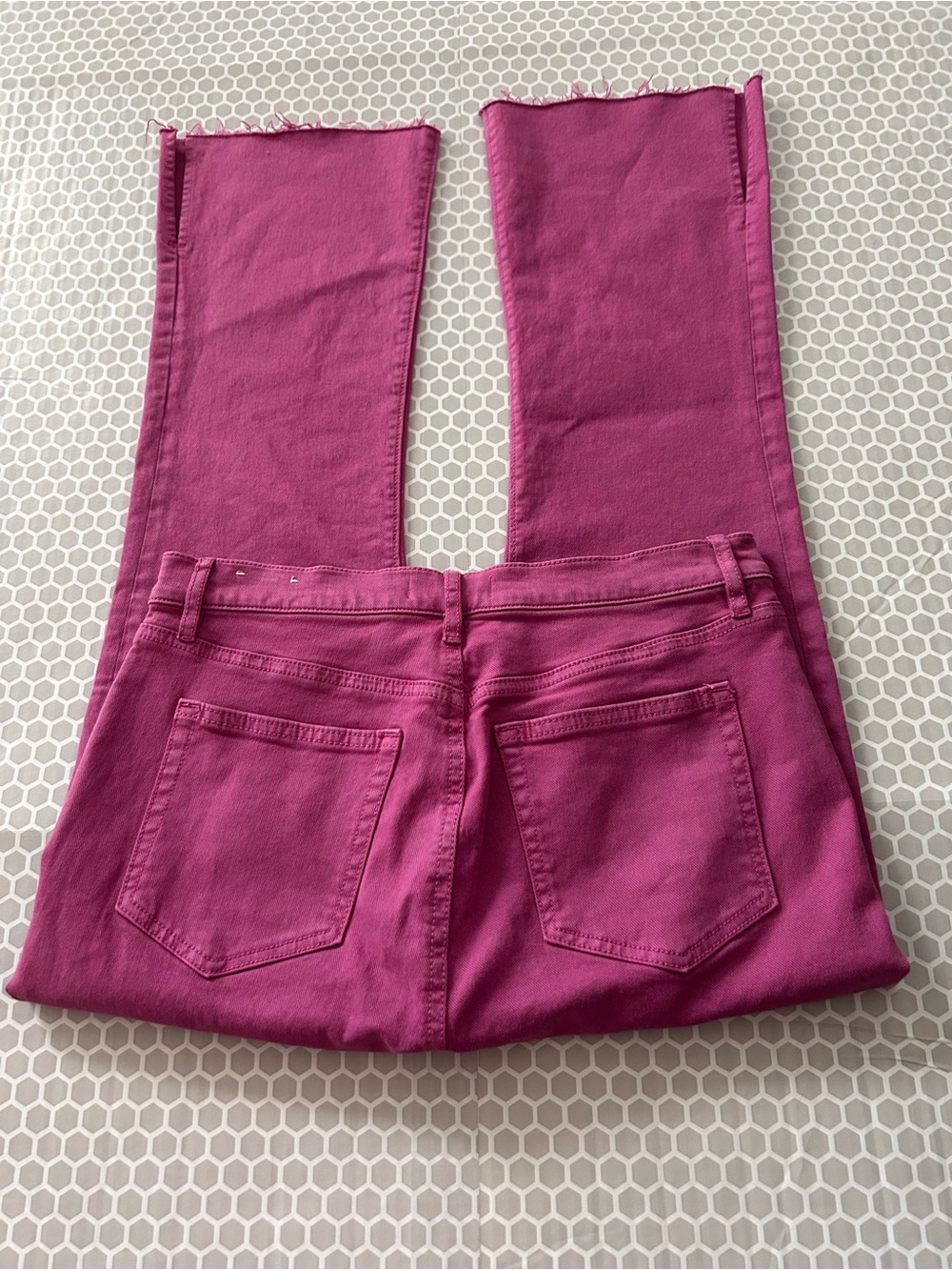 Loft Crop High Waist Straight-Leg High-Rise Raw Hem Jeans Vibrant Magenta Size 4 - Picture 3 of 7